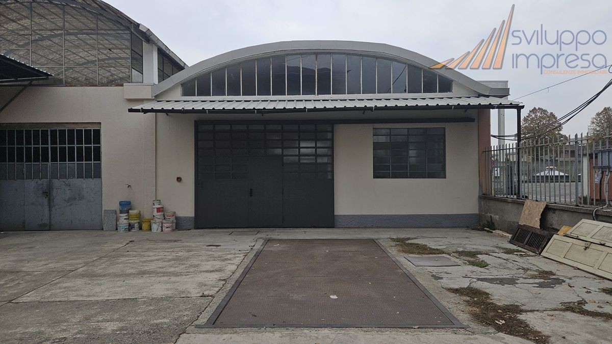 CAPANNONE IN VENDITA A CERNUSCO SUL NAVIGLIO