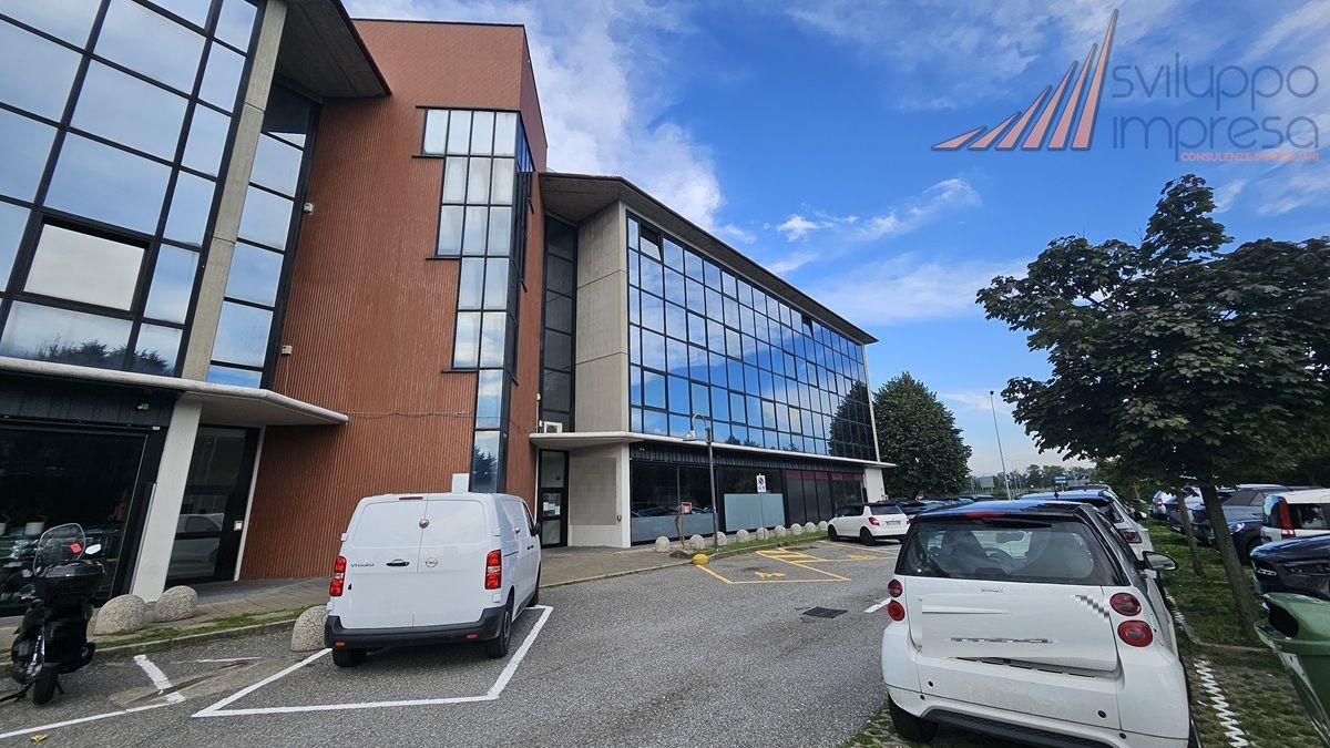 UFFICIO IN AFFITTO A CARUGATE