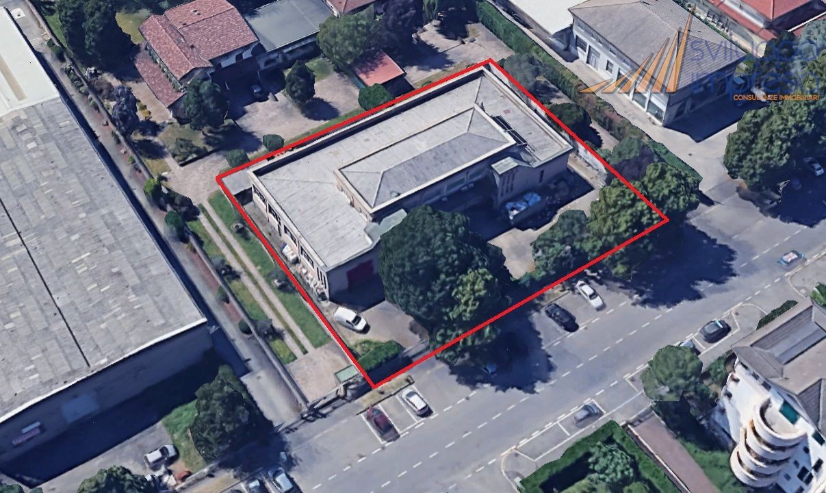 CAPANNONE INDIPENDENTE CON UFFICI IN VENDITA A GORGONZOLA