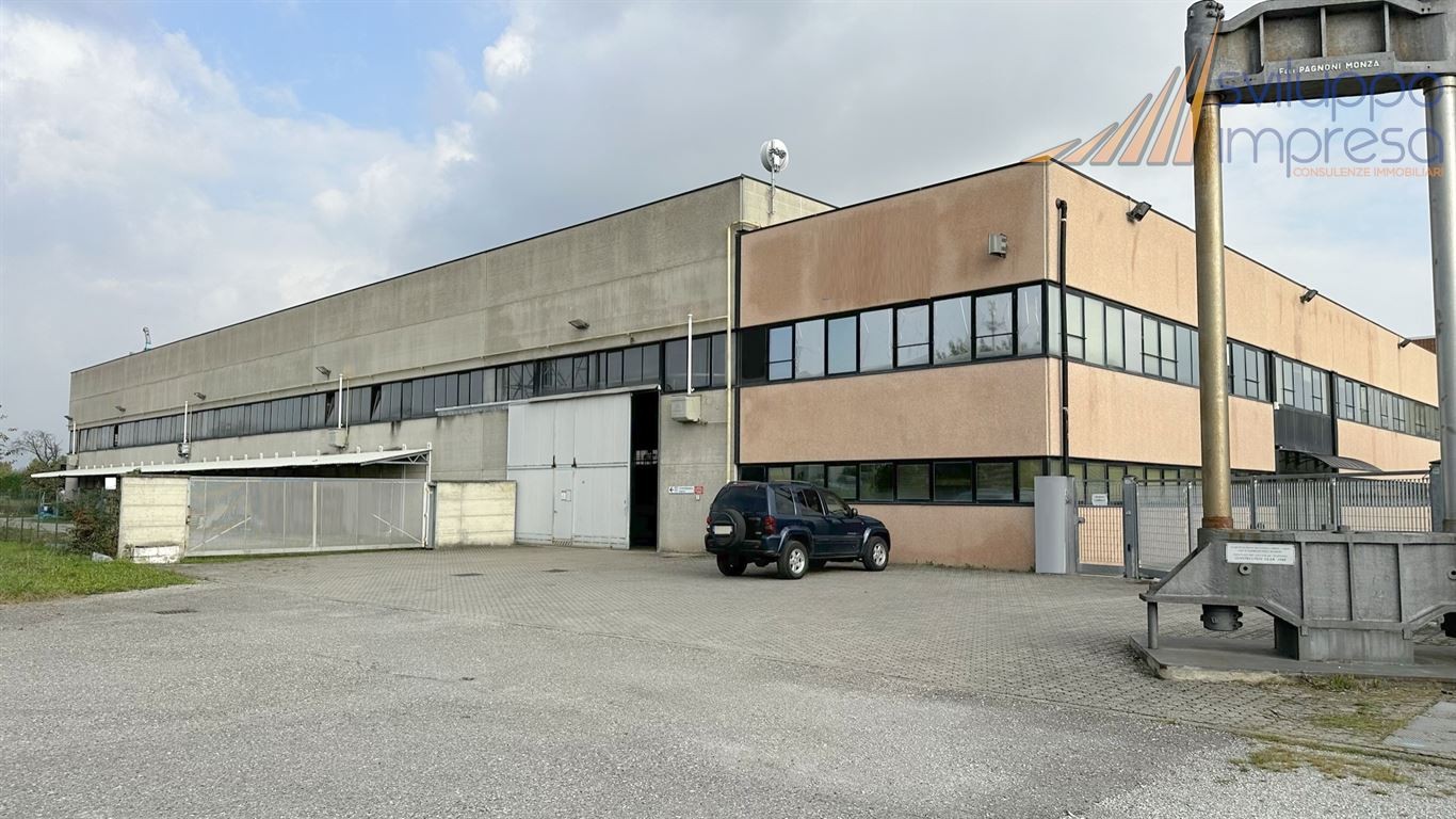 CAPANNONE CON CARRIPONTE E PALAZZINA UFFICI IN VENDITA AD AICURZIO