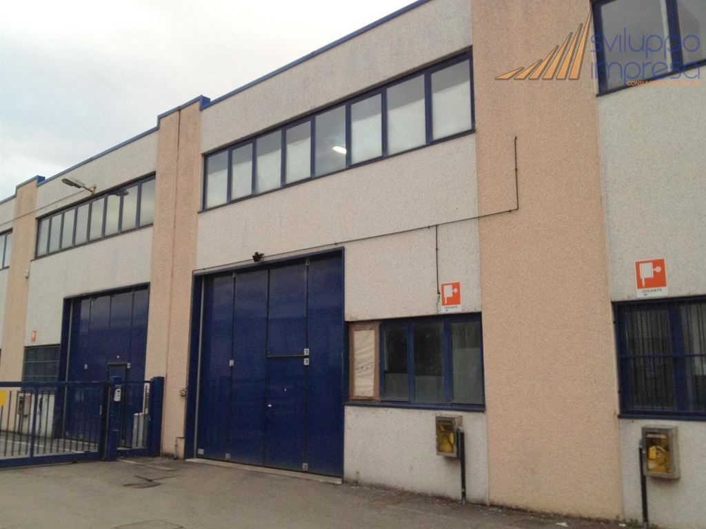 CAPANNONE VICINANZE AUTOSTRADE IN AFFITTO A CINISELLO B.MO