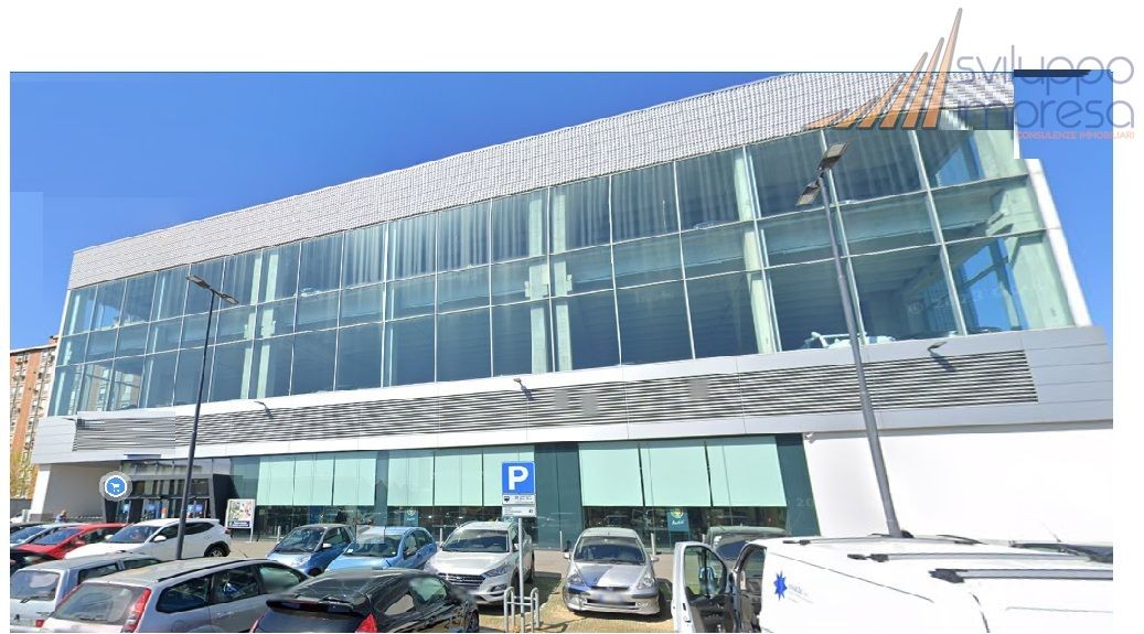 CAPANNONE IN AFFITTO A MILANO