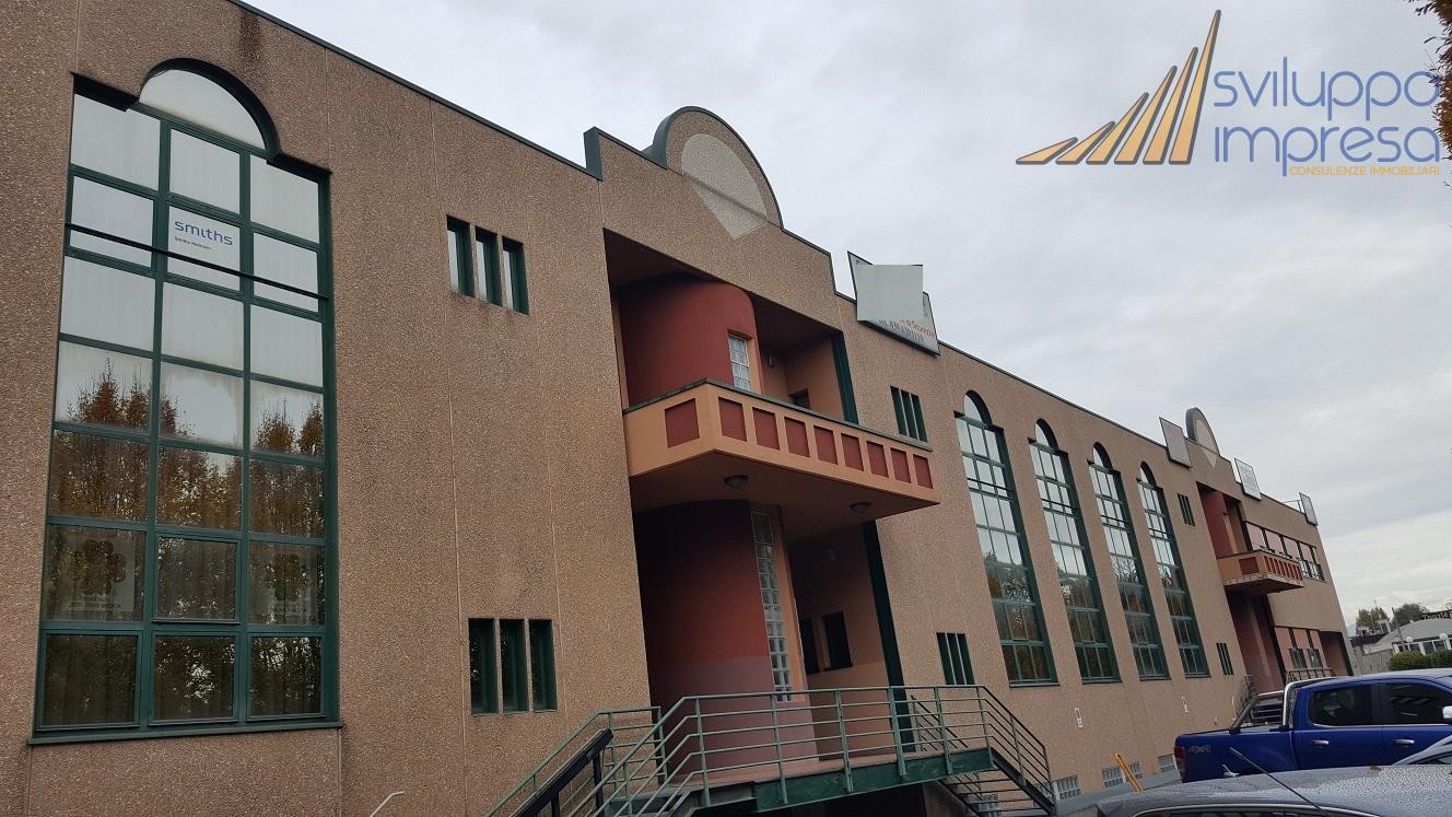 UFFICIO - LABORATORIO IN AFFITTO A CONCOREZZO