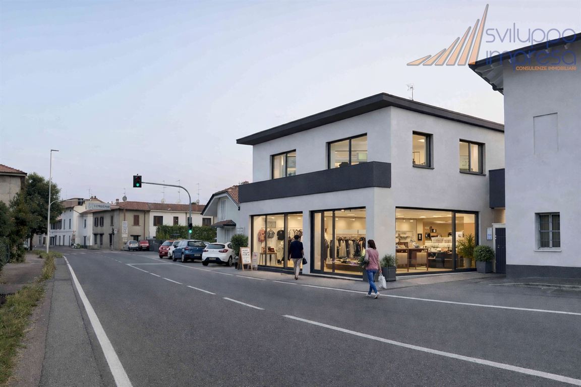 IMMOBILE COMMERCIALE CON PARCHEGGIO IN AFFITTO A GIUSSANO