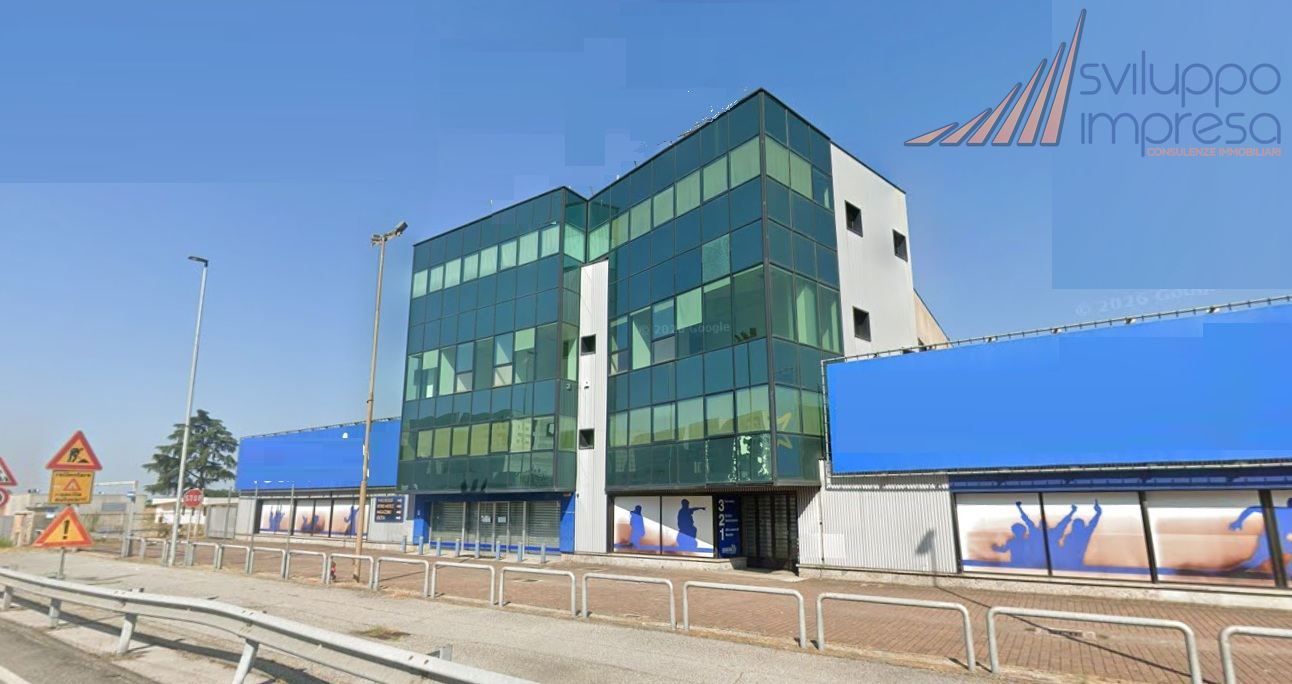 UFFICI CON MAGAZZINO IN AFFITTO A VIMERCATE